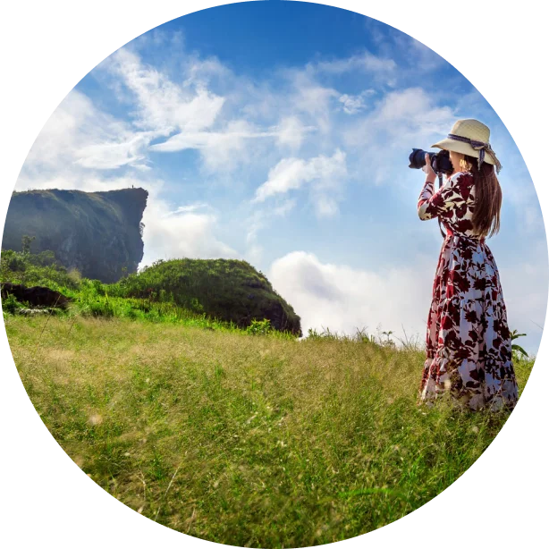 Pareja feliz celebrando eventos con EventClap